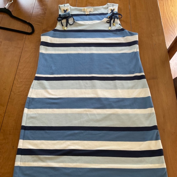 Michael Kors blue striped sleeveless shift dress size Medium NEW WITH TAGS - Picture 1 of 9